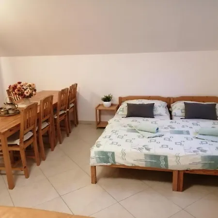 Rekreační Pod Lipou Сasa de vacaciones Skrdlovice